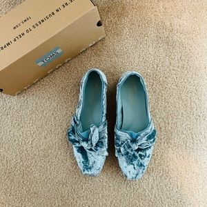 Velvet Toms in Frost (with bow)